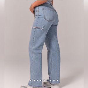 ✨ NWT ✨ Abercrombie & Fitch The 90s Baggy Low Rise Jeans Size 32 Short 32/14s